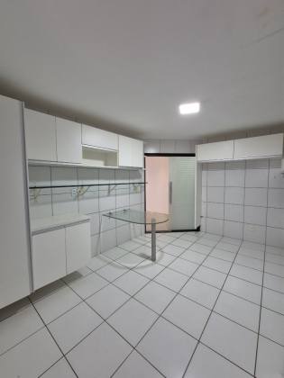 (MR) VENDA -  ED. MAISON MONET, AP COM 4 QUARTOS SENDO 3 SUÍTES em PONTA DO FAROL - SÃO LUÍS