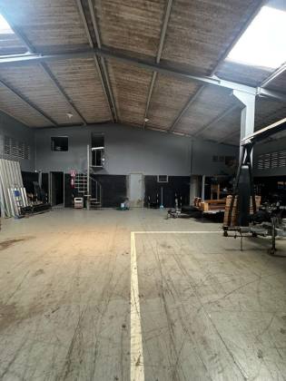 (MR) LOCAÇÃO - GALPÃO NO TURU COMERCIAL 440m²