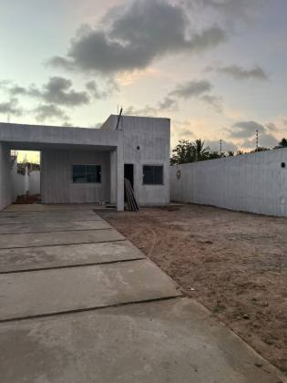 (MR) VENDA CASA SOLTA - NO ARAÇAGY