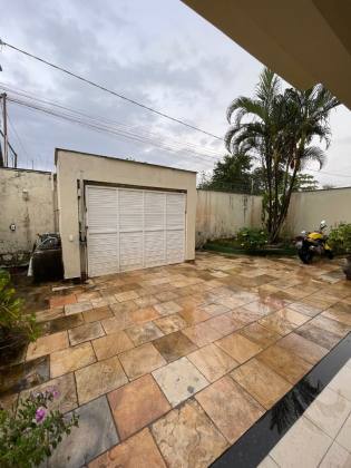 (MR) VENDA CASA SOLTA - ARAÇAGY