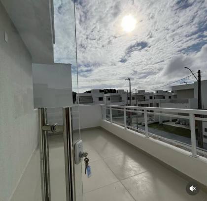 (MR) Casa Duplex no Araçgy