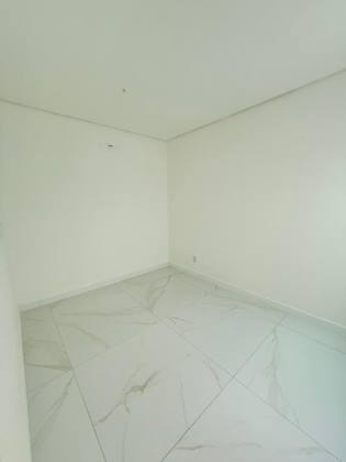 (MR) VENDA CASA - CON. IPÊ RESIDENCE