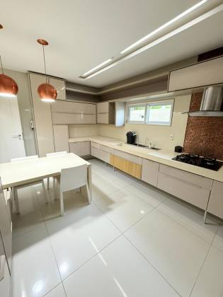 (MR) VENDA CASA - COND. LA VILLE RESIDENCE