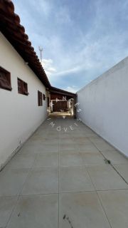 Casa com Terreno Espaçoso