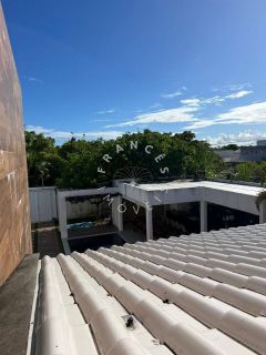 Casa de Luxo no Novo Francês, a Apenas 200 Metros da Praia!