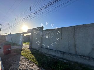 Casa 2/4 à Venda com terreno de 2mil metros quadrados