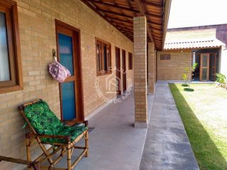 Casa 5 studios para morar ou investir na praia do frances