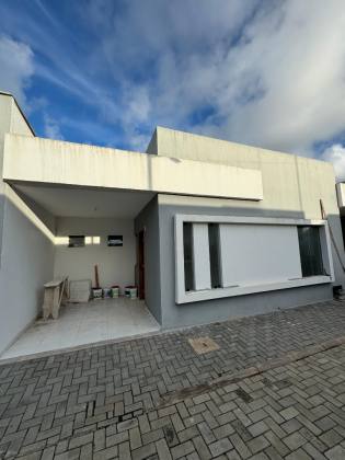 Casa em condomínio fechado pra venda na Praia do Francês