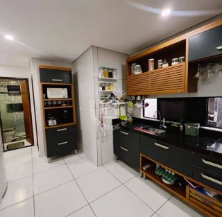 Casa de Condomínio Para Vender com 3 quartos