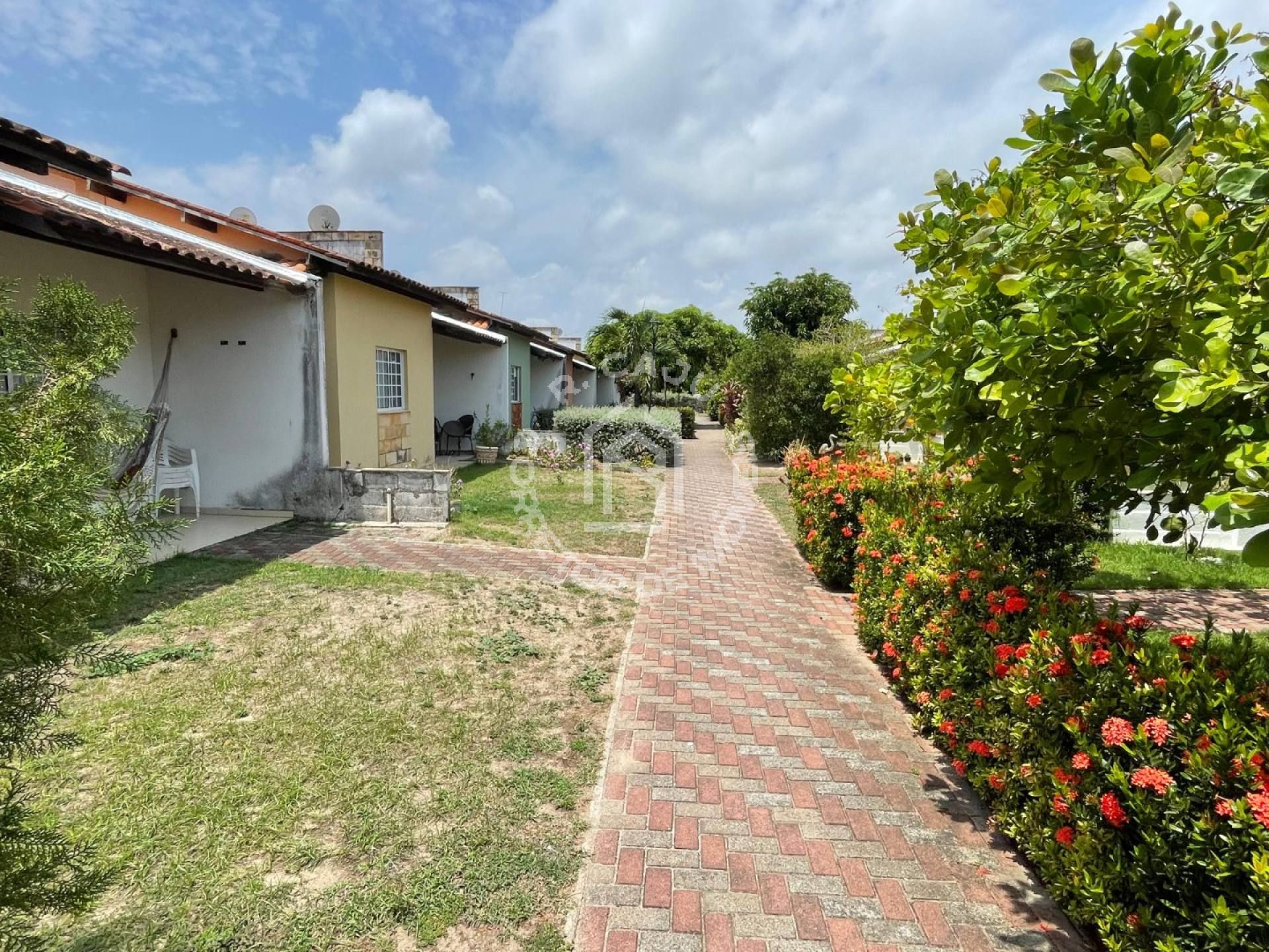 Casa de Condomínio Para Vender com 3 quartos 1 suítes no bairro Barra Nova