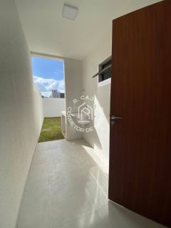 Oportunidade  – Casa com 3 Quartos, Piscina e Garagem