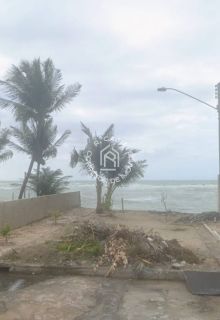 OPORTUNIDADE !  Casa Para Vender com 5 quartos sendo 4 suítes  em Maceió