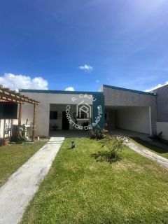 Casa de Condomínio Para Vender com 2 quartos 1 suítes