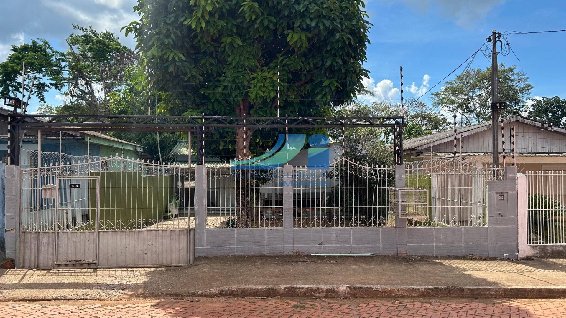 Casa Para Vender com 3 quartos 2 suítes no bairro Portal da Amazônia em Rio Branco