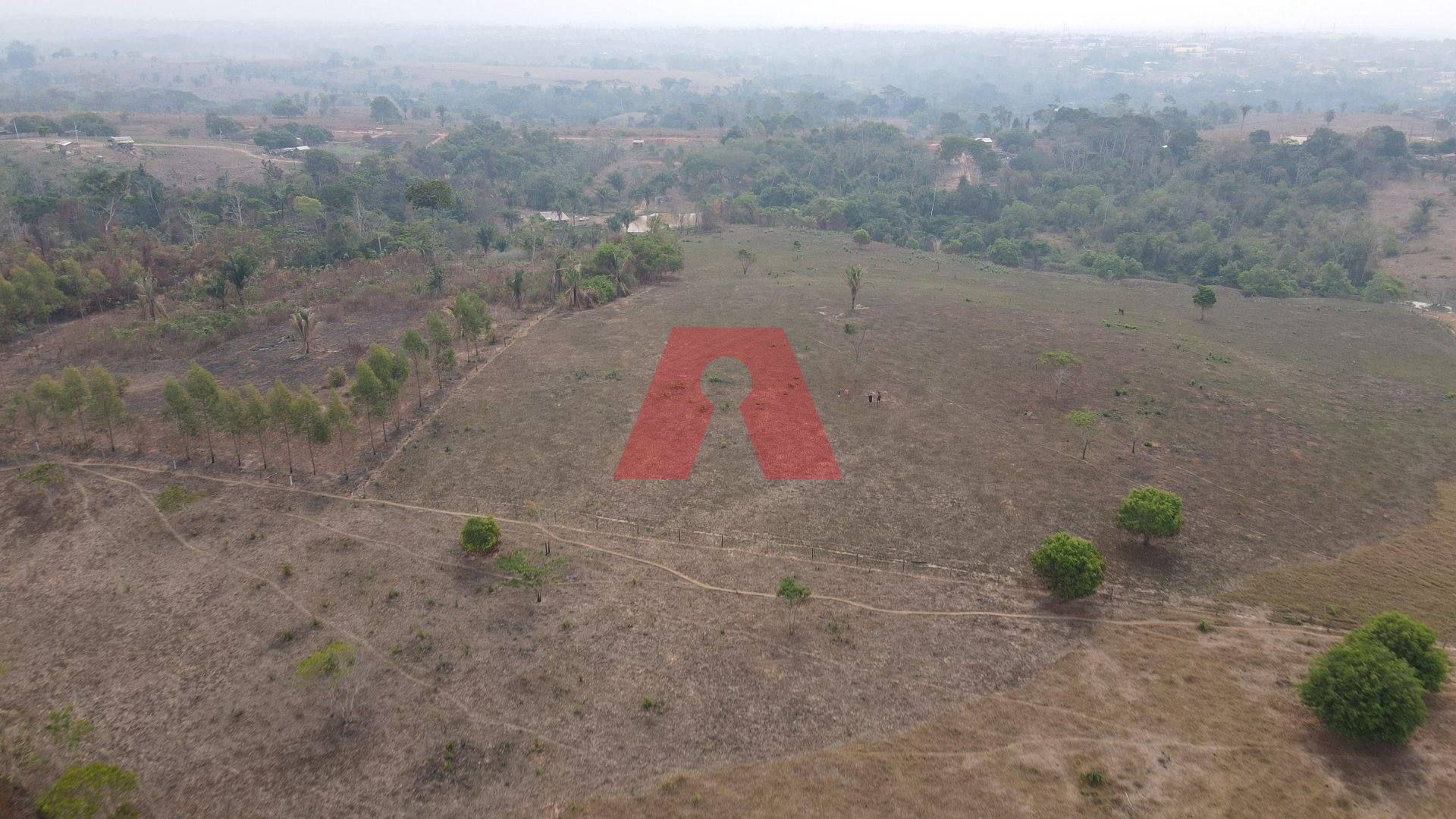 Área de terra à venda, 3,777 ha