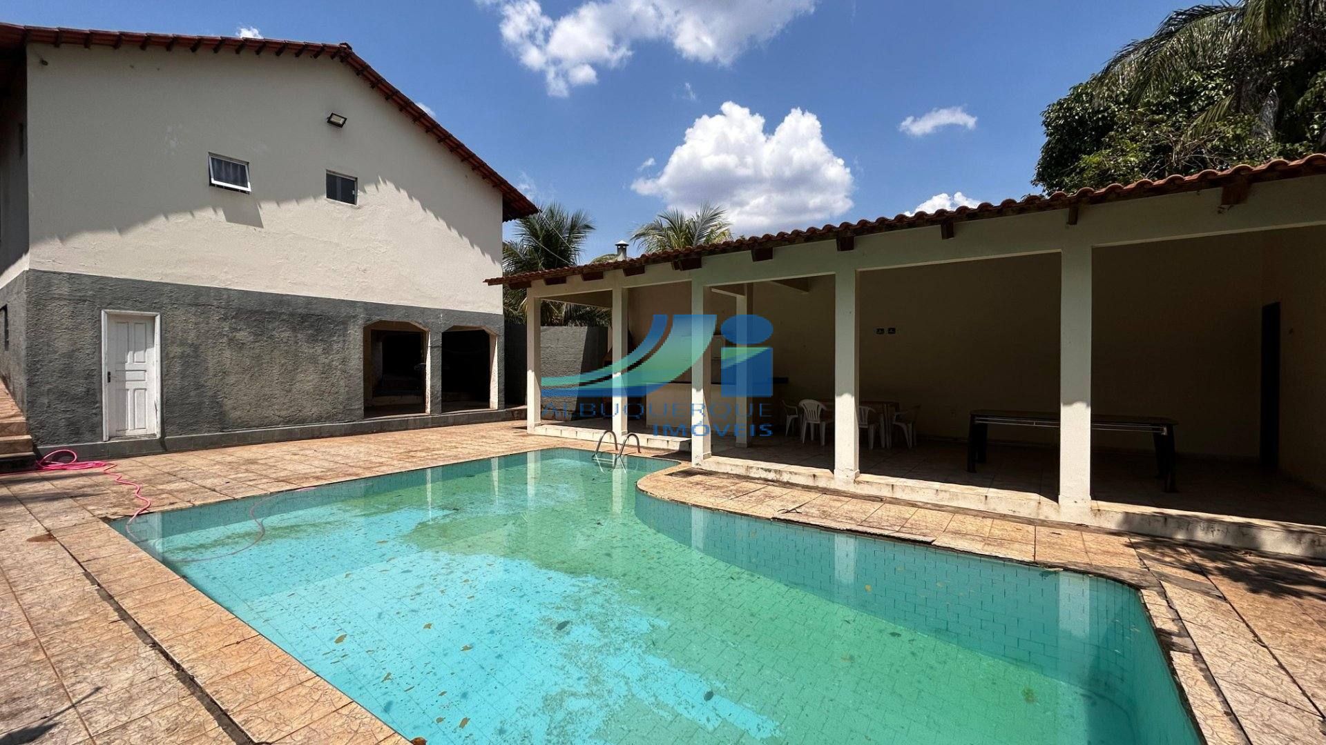 Residência à venda - Bairro: Isaura Parente