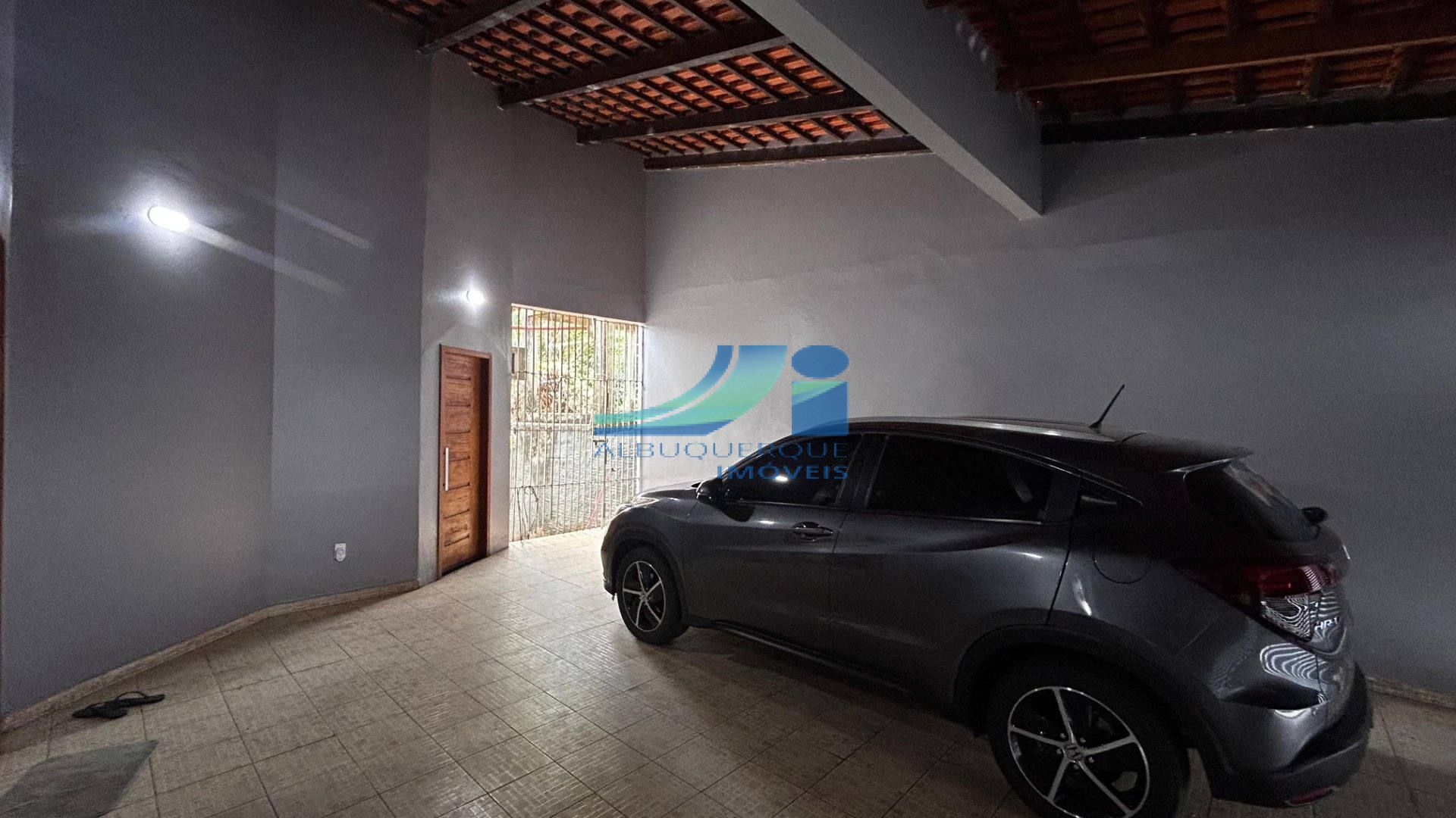 Residência à venda - Bairro: Isaura Parente