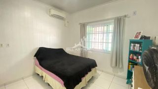 Casa com piscina a 800 metros da praia do tabuleiro