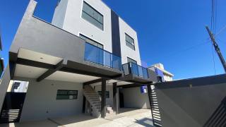 Cobertura duplex a 350 metros do mar