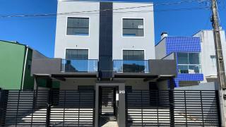 Cobertura duplex a 350 metros do mar