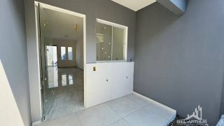 Casa na praia em uma excelente localização e com um ótimo valor.