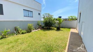 SOBRADO SEMI MOBILIADO NA PRAIA