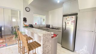 SOBRADO SEMI MOBILIADO NA PRAIA