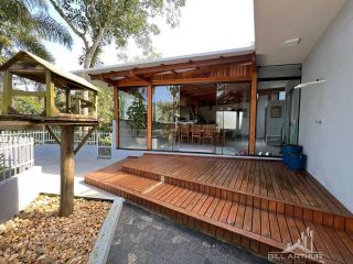 Casa Alto Padrão em Penha com Vista Mar