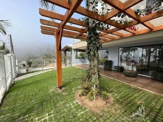 Casa Alto Padrão em Penha com Vista Mar