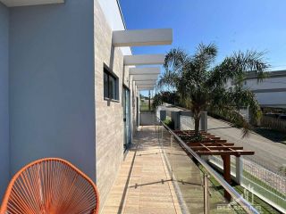 Casa Alto Padrão em Penha com Vista Mar