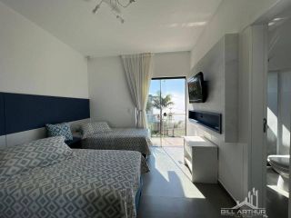 Casa Alto Padrão em Penha com Vista Mar