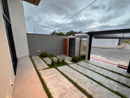 Sua casa na praia de alto padrão está te esperando