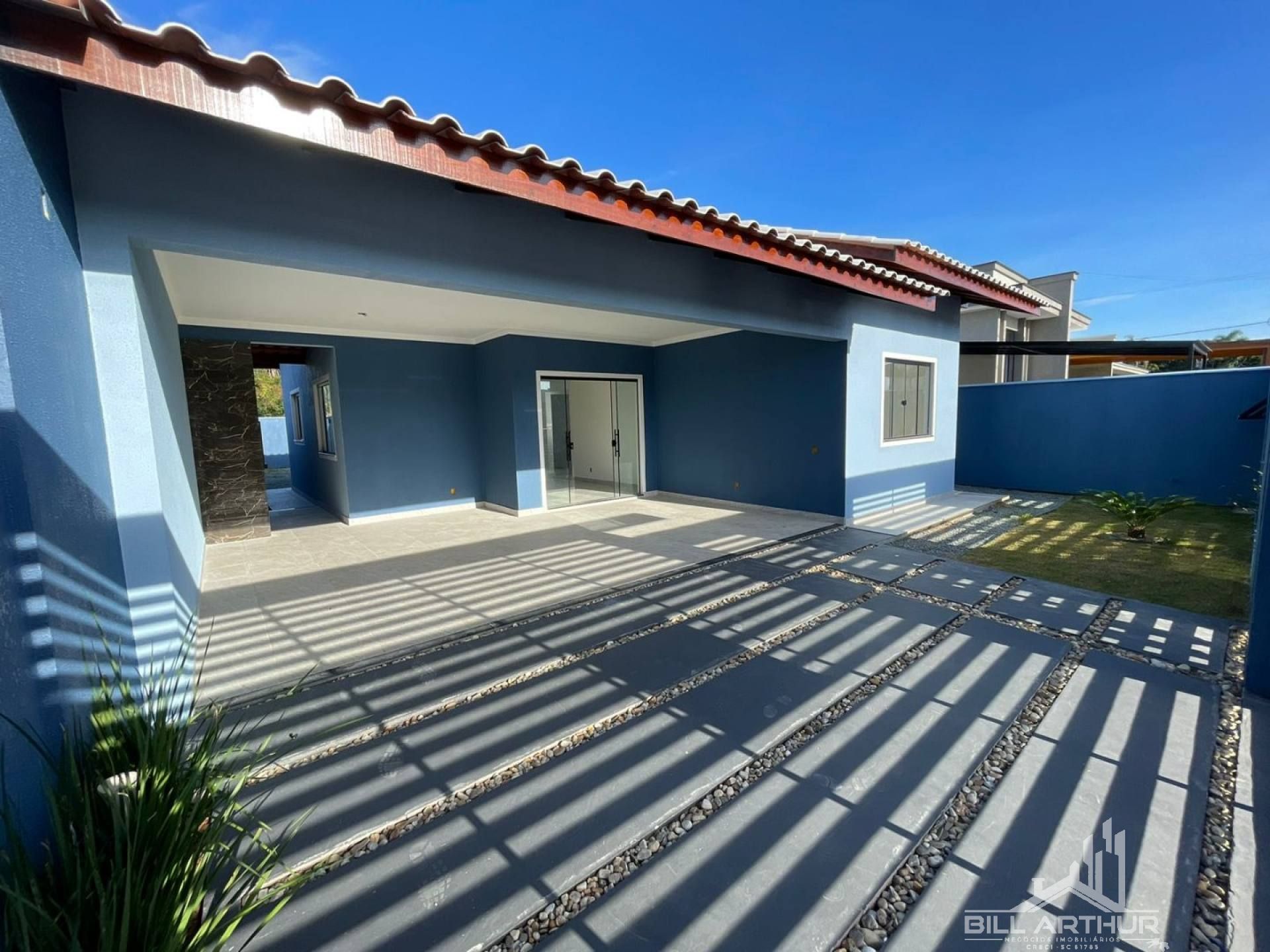 Sua casa na praia de alto padrão está te esperando