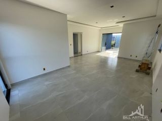 Sua casa na praia de alto padrão está te esperando