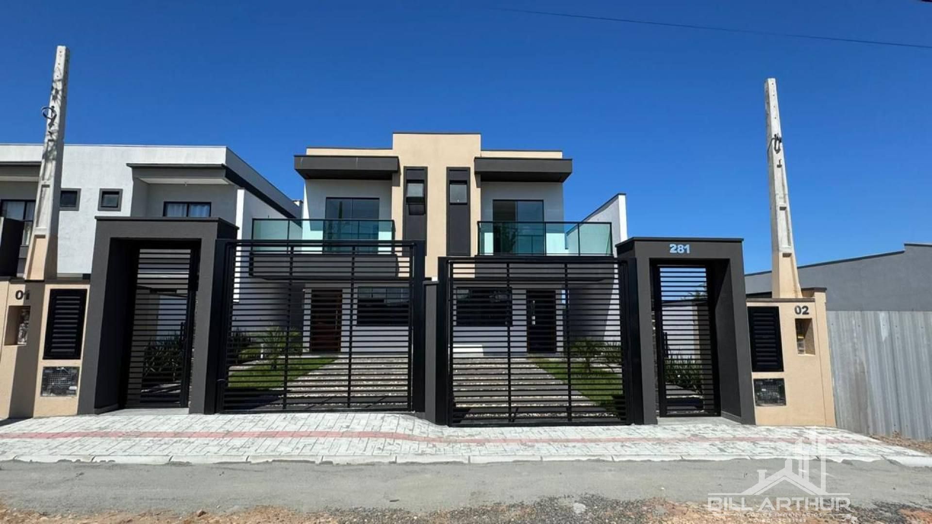 Sobrado na praia de alto padrão