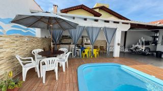 Sua casa na praia com piscina a 100 metros do mar