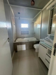 Casa na praia com piscina a pouco passos do mar