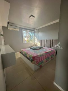 Casa na praia com piscina a pouco passos do mar