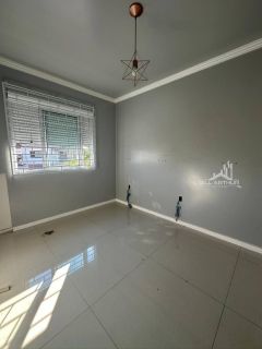 Casa na praia com piscina a pouco passos do mar