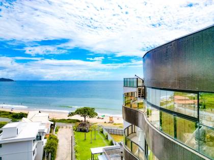 A sua cobertura duplex com vista mar está te esperando