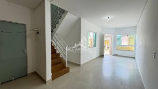 Sobrado na praia à 200 metros do mar