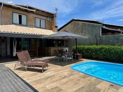 Casa de Praia à Venda em Penha/SC – Um investimento que une lazer e alta rentabilidade!