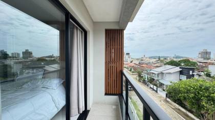 Apartamento Para Vender com 3 quartos 1 suítes no bairro centro  em Balneário Piçarras