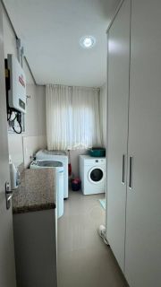 Casa na praia de Balneário Piçarras com piscina para locação anual