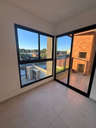 Apartamento Para Venda com 2 quartos 1 suítes no bairro ITACOLOMI em Balneário Piçarras