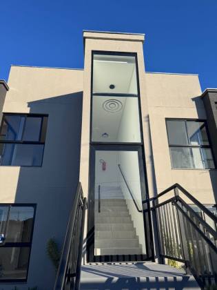 Apartamento Para Venda com 2 quartos 1 suítes no bairro ITACOLOMI em Balneário Piçarras