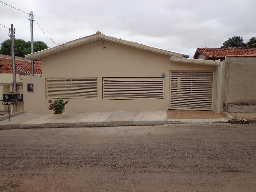 Casa Para Vender com 3 quartos no bairro Jardim dos Estados em Várzea Grande