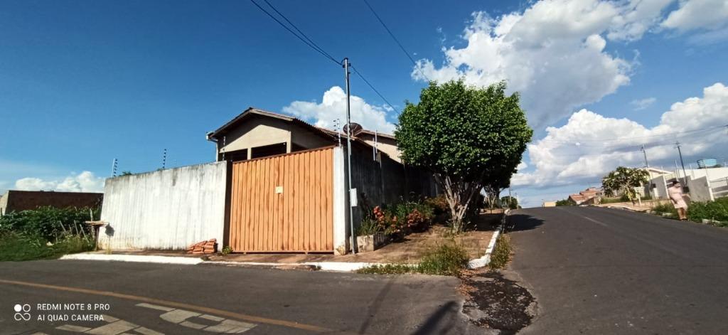 Casa com 3 dormitórios à venda, 199 m² por R$ 610.000,00 - Ikaray - Várzea Grande/MT