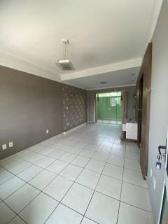 Sobrado Para Vender com 3 quartos 1 suítes no bairro Vila Ipase em Várzea Grande