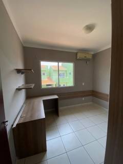 Sobrado Para Vender com 3 quartos 1 suítes no bairro Vila Ipase em Várzea Grande